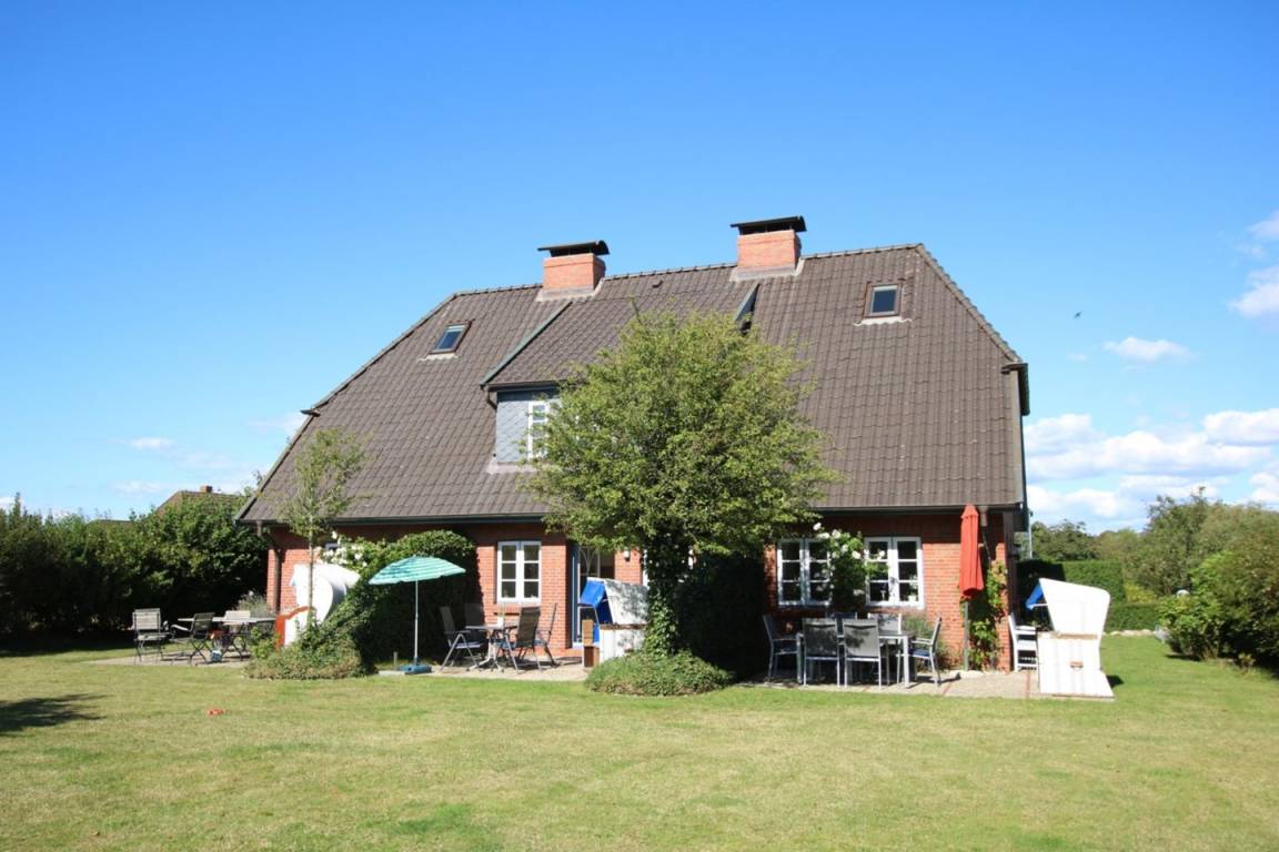 74 M² Ferienhaus ∙ 2 Schlafzimmer ∙ 4 Gäste - Amrum