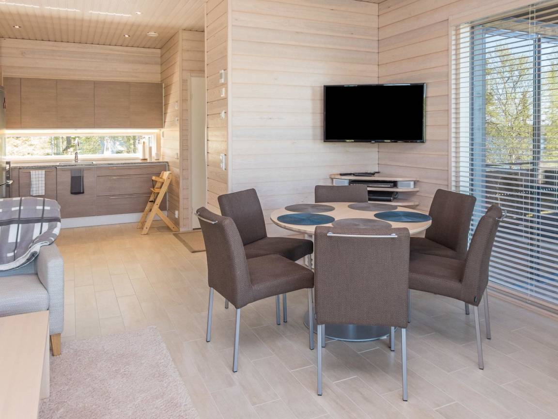 80 M² House ∙ 2 Bedrooms ∙ 4 Guests 5