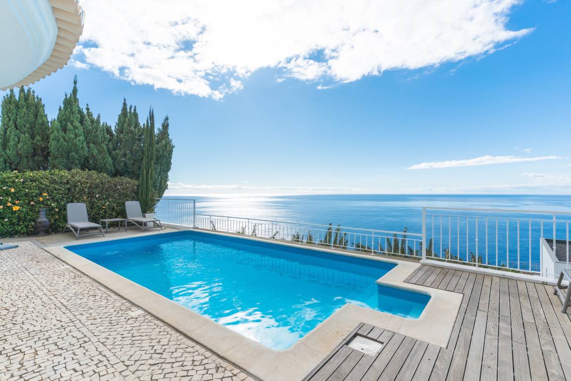200 M² Villa ∙ 3 Bedrooms ∙ 6 Guests - Madeira