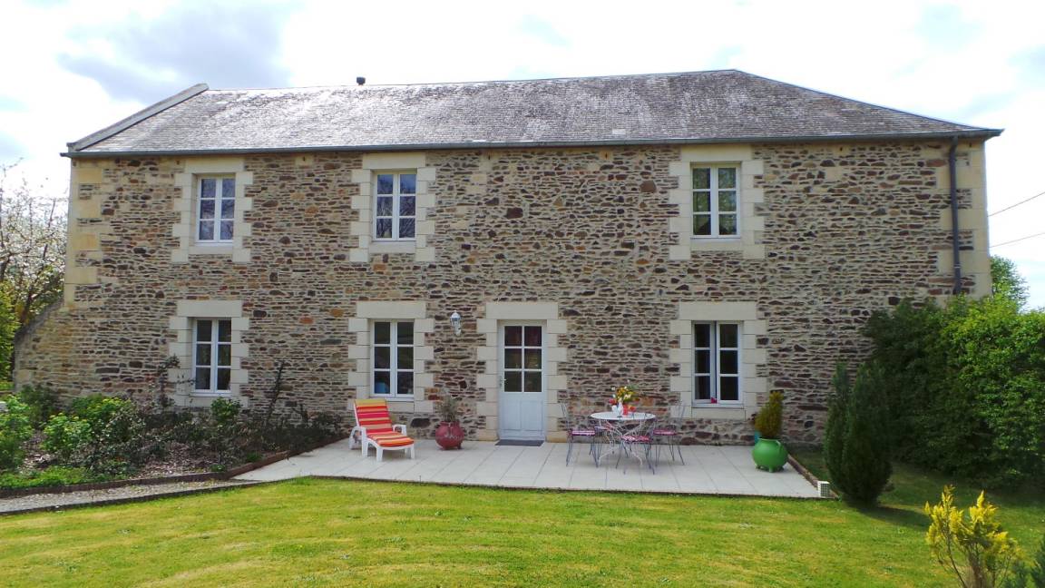 110 m&sup2; G&icirc;te 3 Schlafzimmer 6 G&auml;ste