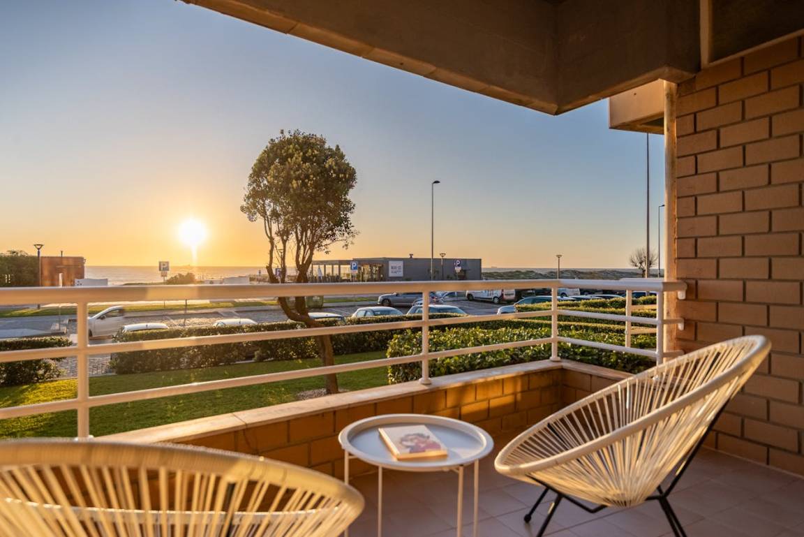 75 M² Apartament ∙ 1 Sypialnia ∙ 2 Gości - Porto