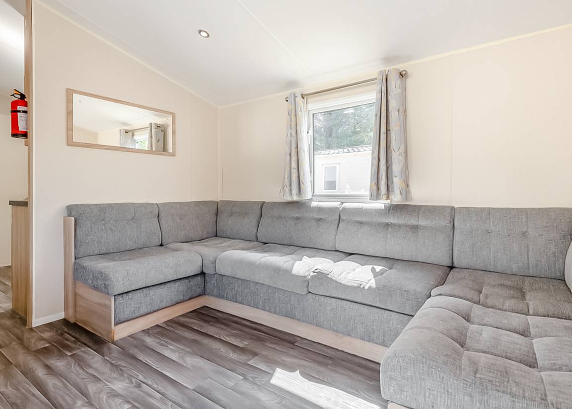 Caravan ∙ 4 Bedrooms ∙ 8 Guests - Wales