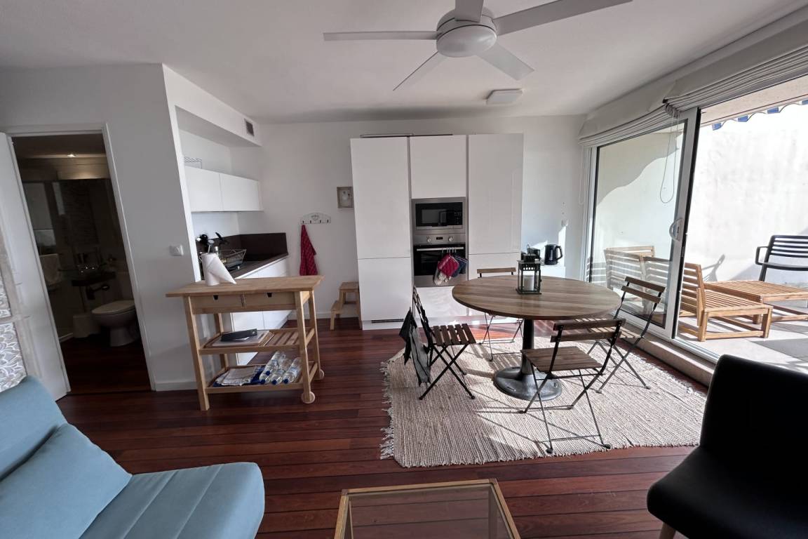 70 M² Appartement ∙ 1 Chambre ∙ 4 Personnes - Bandol