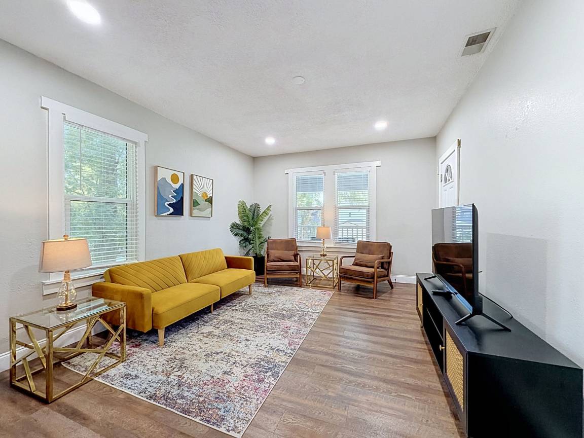 70 M² Apartment ∙ 2 Bedrooms ∙ 4 Guests - Tampa, FL