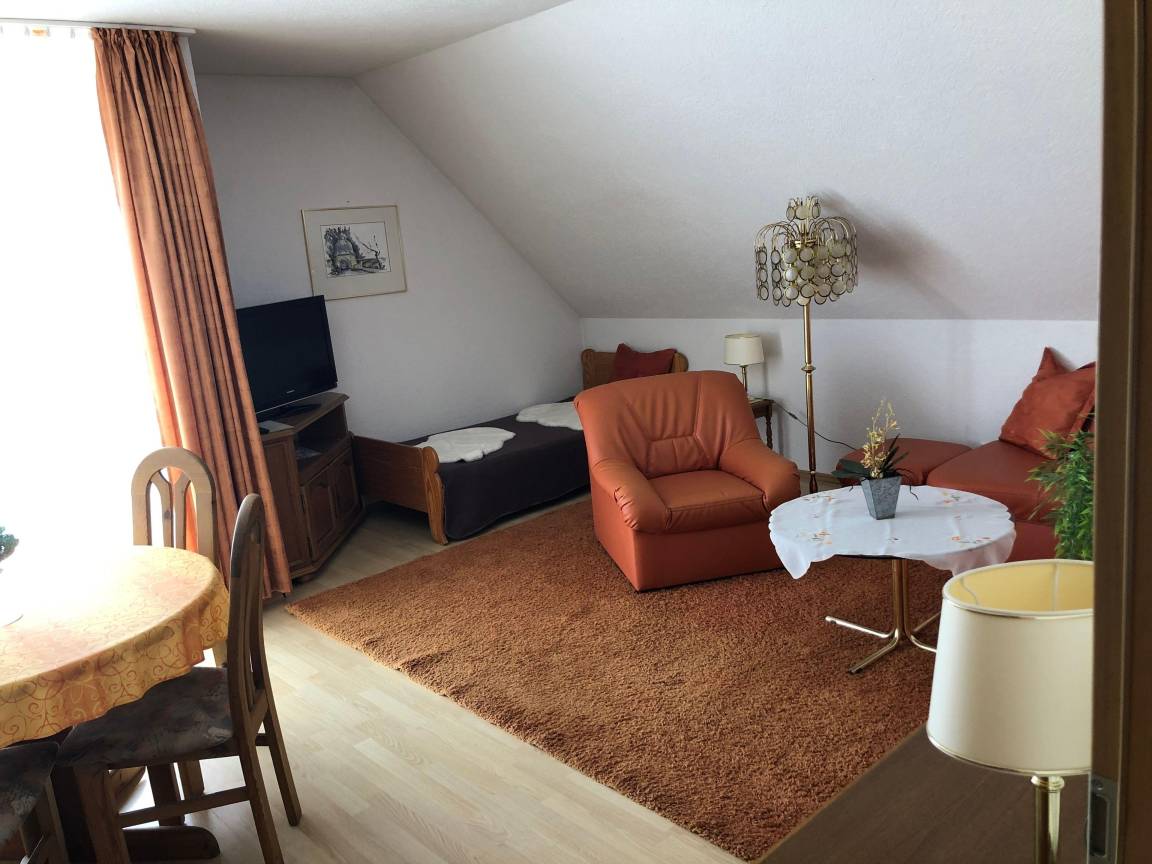 60 m² Ferienwohnung ∙ 1 Schlafzimmer ∙ 4 Gäste – Bild 3