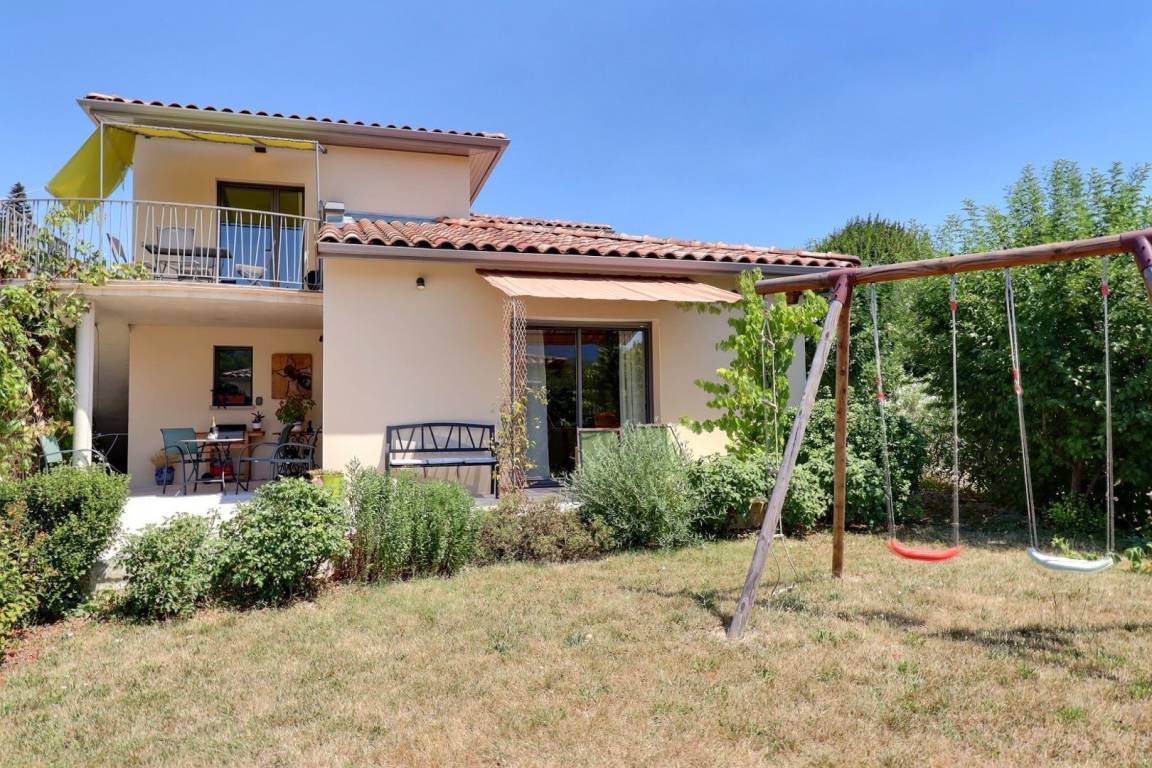 100 m&sup2; G&icirc;te 3 Schlafzimmer 6 G&auml;ste