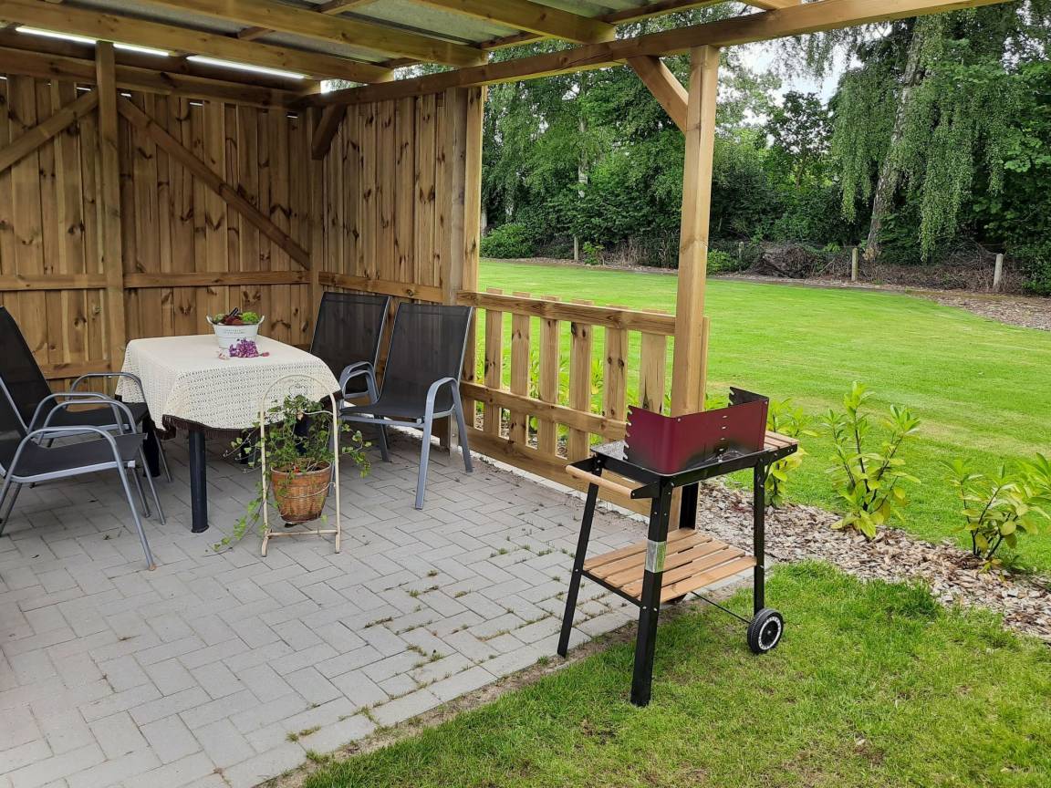 80 M² Ferienwohnung ∙ 2 Schlafzimmer ∙ 5 Gäste - Friesoythe