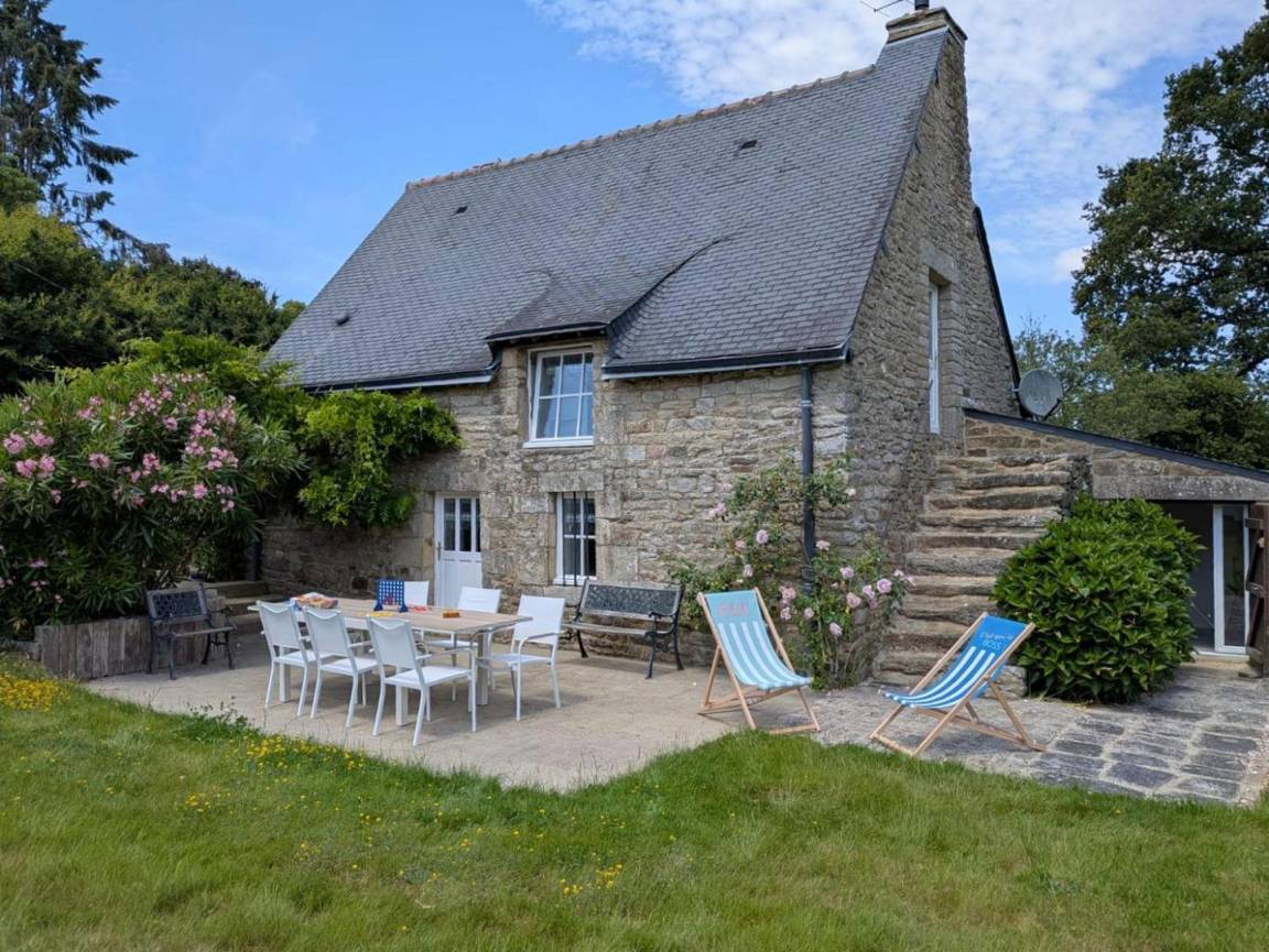 130 m&sup2; G&icirc;te 3 Schlafzimmer 6 G&auml;ste