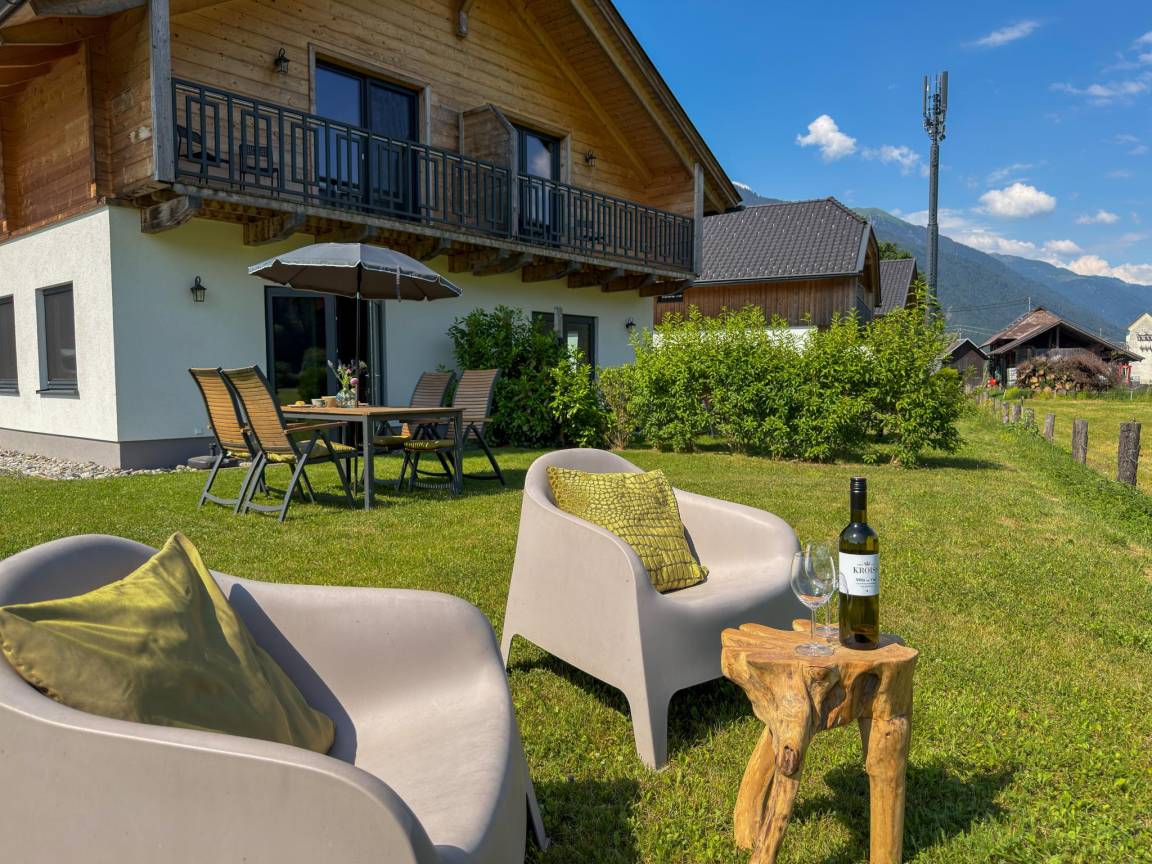 87 M² House ∙ 2 Bedrooms ∙ 4 Guests - Weissensee