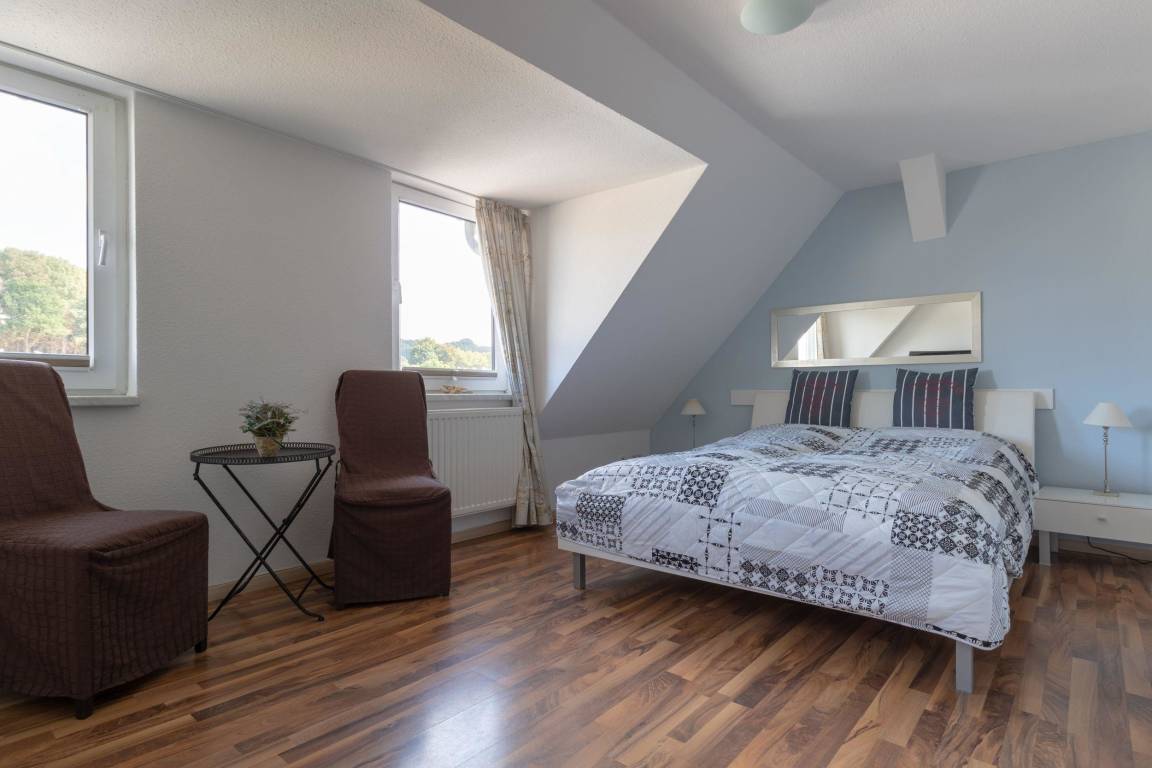 73 m² Ferienwohnung ∙ 2 Schlafzimmer ∙ 6 Gäste – Bild 4