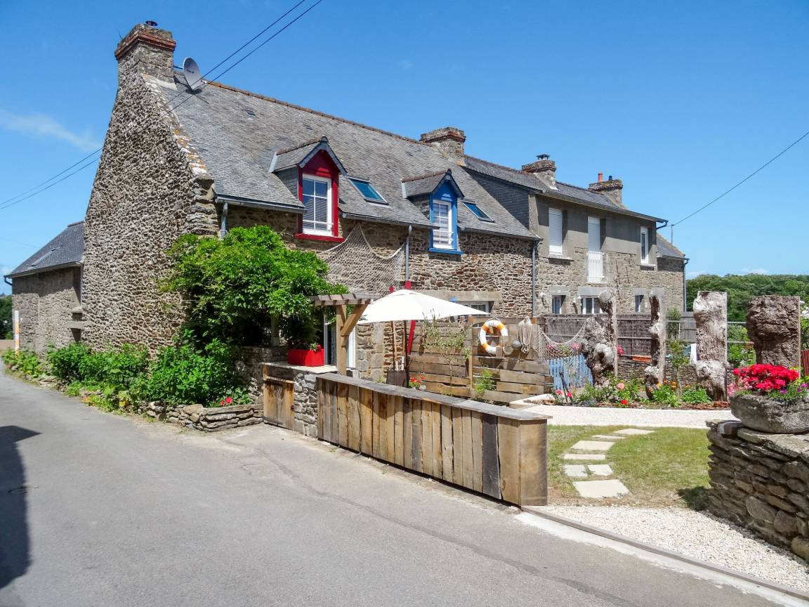 90 M² Maison De Vacances ∙ 3 Chambres ∙ 7 Personnes - Cancale