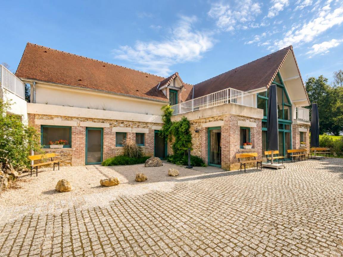 280 m&sup2; G&icirc;te 5 Schlafzimmer 14 G&auml;ste