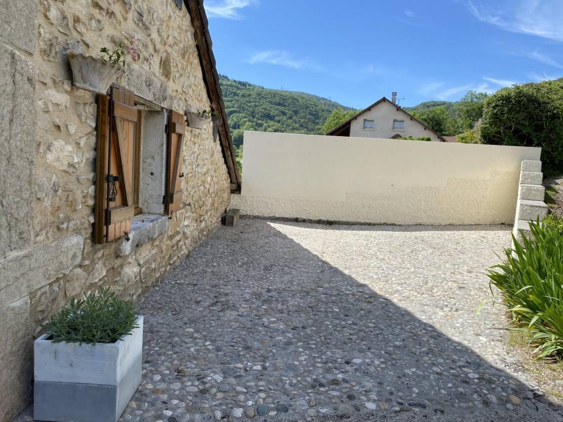 135 M² Gîte ∙ 2 Schlafzimmer ∙ 6 Gäste - Département Ain