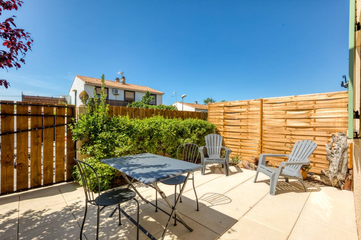 26 M² Studio Flat ∙ 2 Guests - Aigues-Mortes