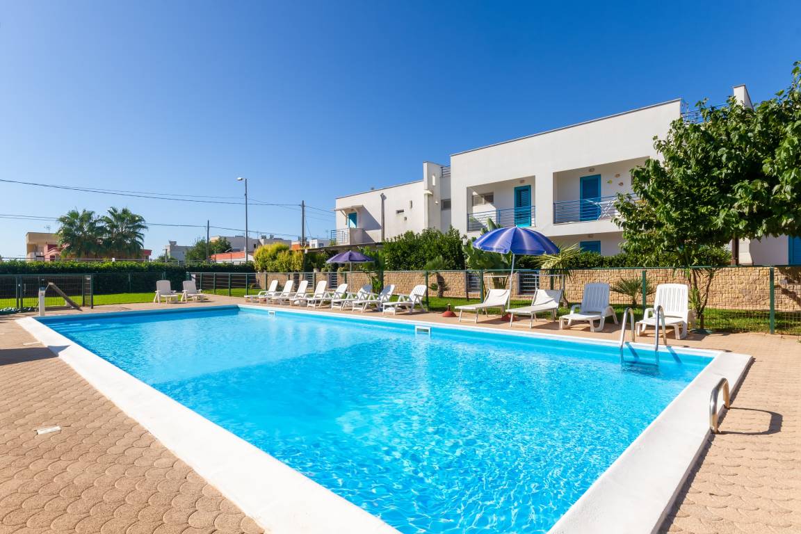 80 M² House ∙ 2 Bedrooms ∙ 6 Guests - Torre Lapillo