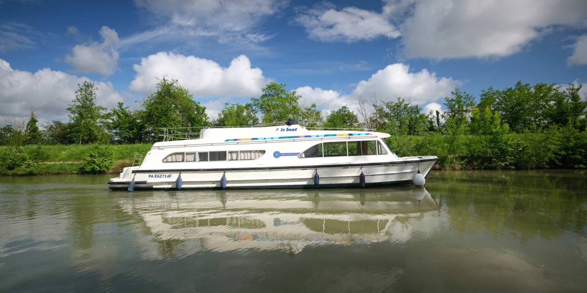Péniche ∙ 4 Chambres ∙ 10 Personnes - Nièvre