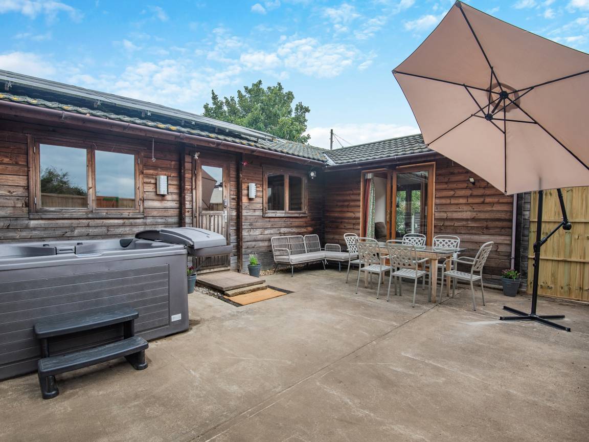 Cottage ∙ 3 Bedrooms ∙ 6 Guests - Lincolnshire