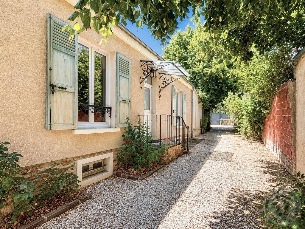 70 M² Gîte ∙ 2 Habitaciones ∙ 4 Huéspedes - Évry