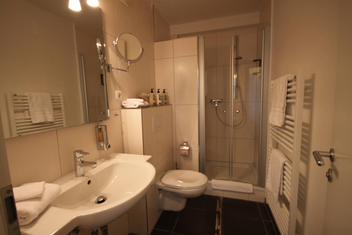 20 m² Privatzimmer ∙ 2 Gäste – Bild 17
