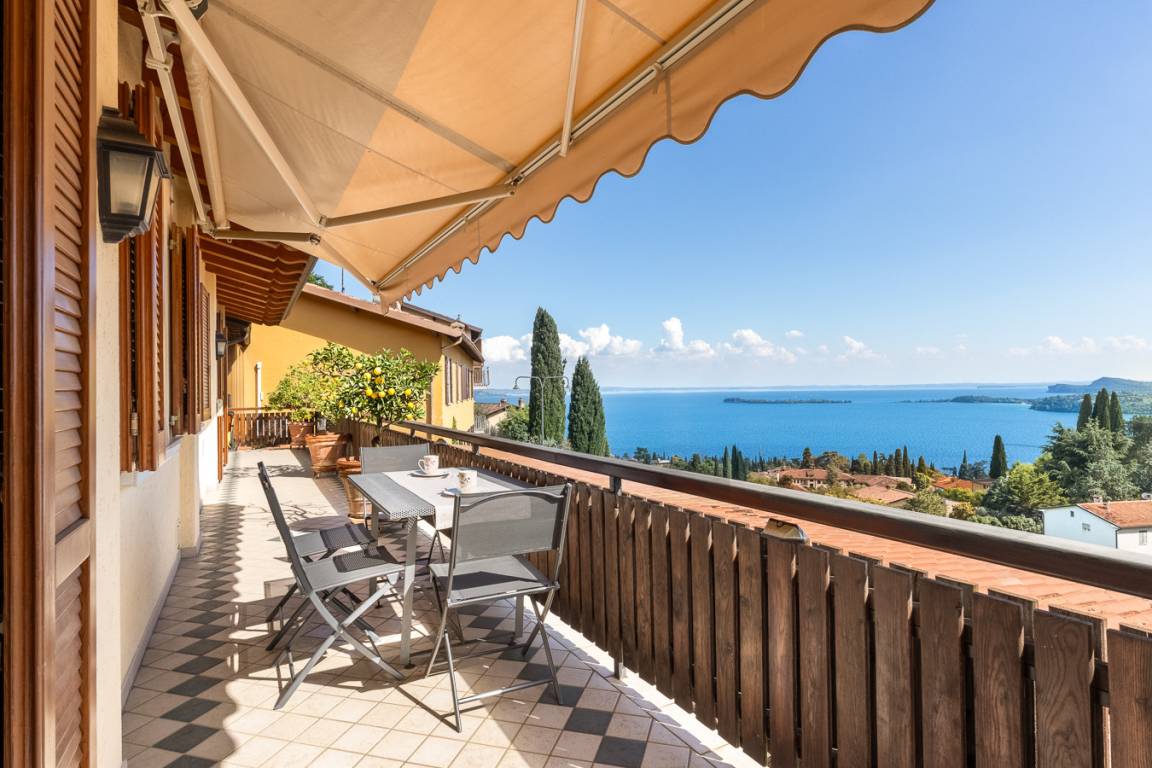 85 M² Apartamento ∙ 3 Habitaciones ∙ 6 Huéspedes - Gardone Riviera