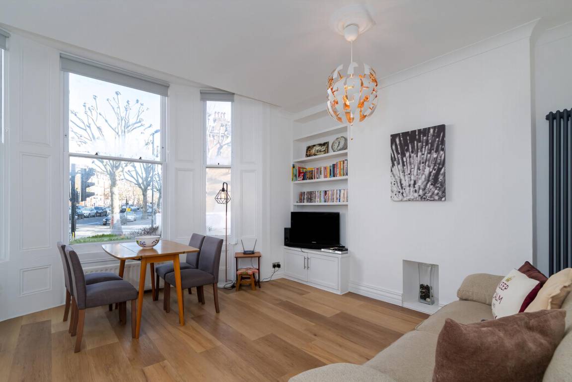 64 M² Apartment ∙ 2 Bedrooms ∙ 4 Guests - London