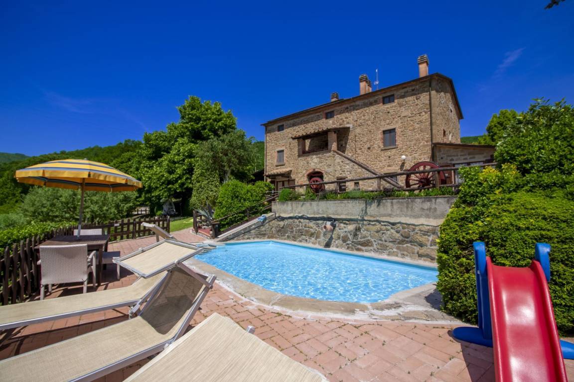 240 m&sup2; Villa 9 Schlafzimmer 18 G&auml;ste