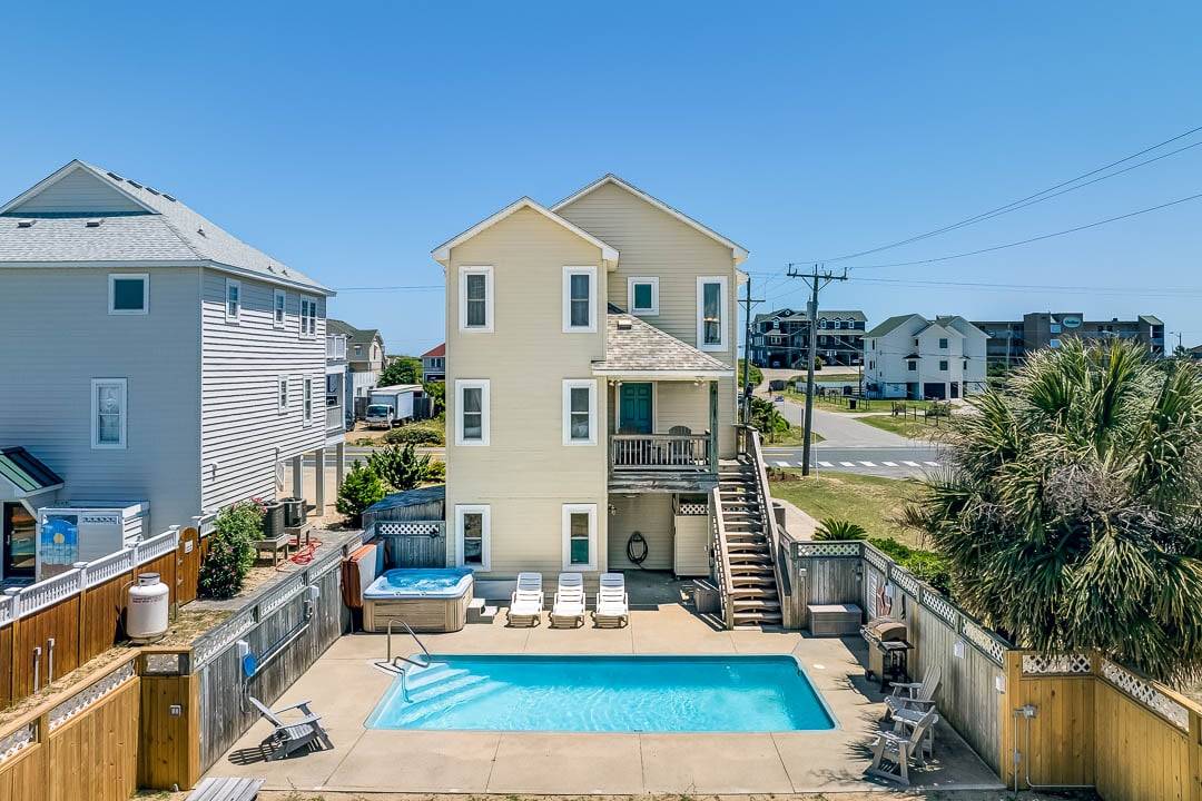House ∙ 4 Bedrooms ∙ 10 Guests - Kill Devil Hills, NC
