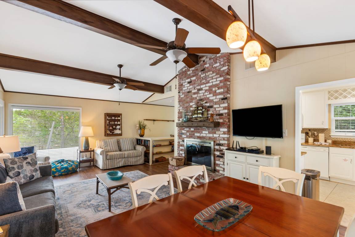House ∙ 3 Bedrooms ∙ 8 Guests - Miramar Beach, FL