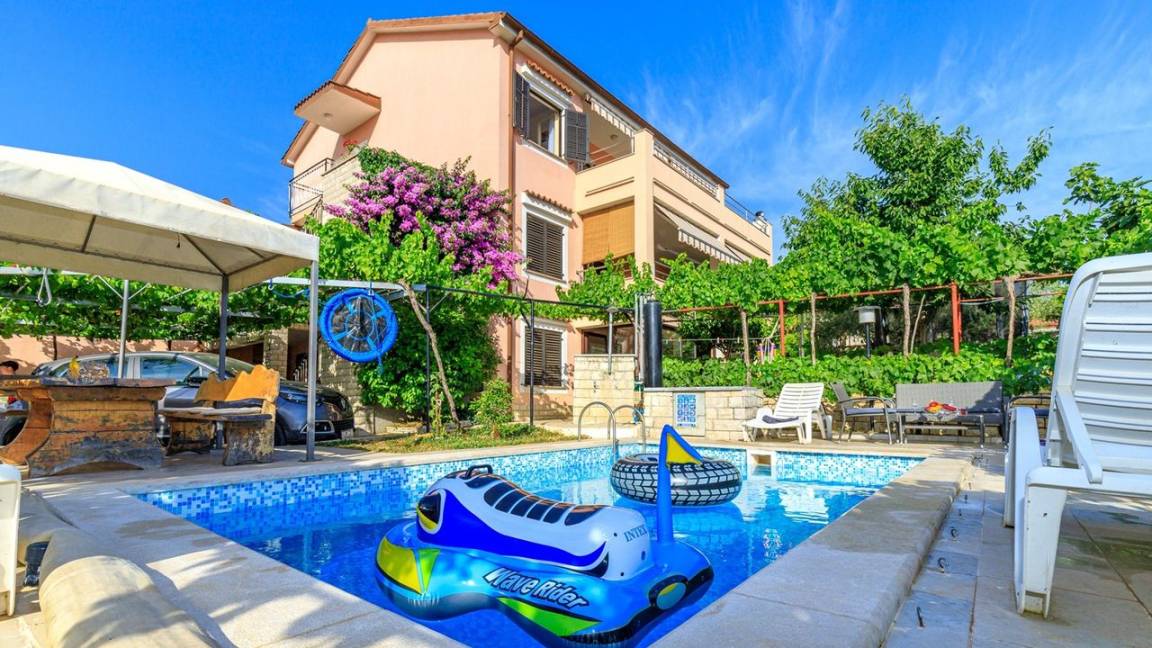 45 M² Apartamento ∙ 1 Habitación ∙ 3 Huéspedes - Pula