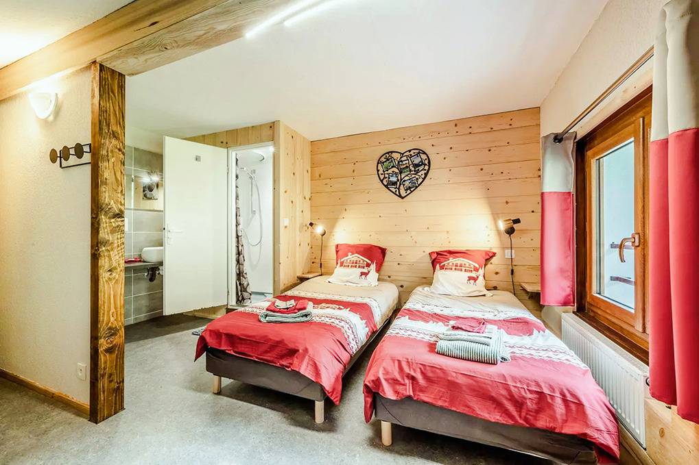 400 m² Ferienhaus ∙ 8 Schlafzimmer ∙ 15 Gäste – Bild 13