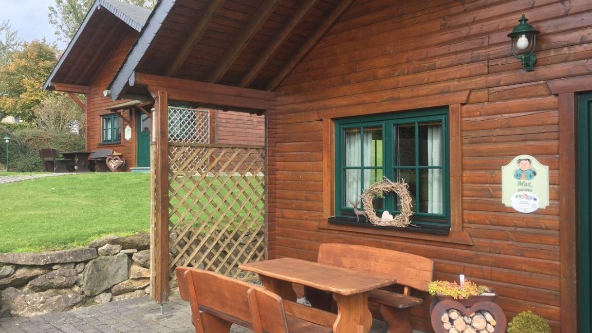 65 M² Huis ∙ 2 Slaapkamers ∙ 4 Gasten - Blankenheim