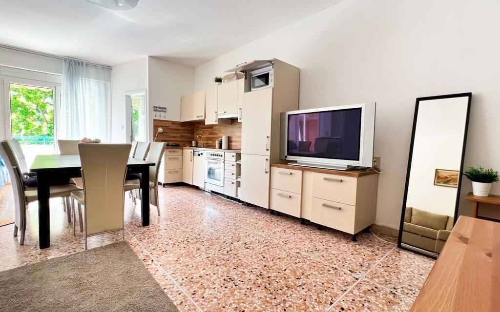 80 M² Ferienwohnung ∙ 3 Schlafzimmer ∙ 10 Gäste - Bibione Pineda