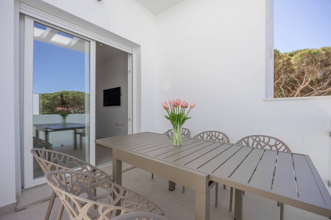 69 M² Apartamento ∙ 2 Habitaciones ∙ 6 Huéspedes - Urbanización Novo Santi Petri