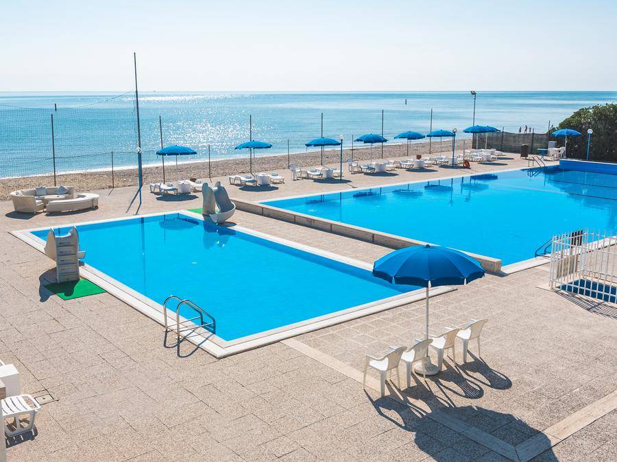 50 M² Bungalow ∙ 2 Camere Da Letto ∙ 4 Ospiti - Fermo