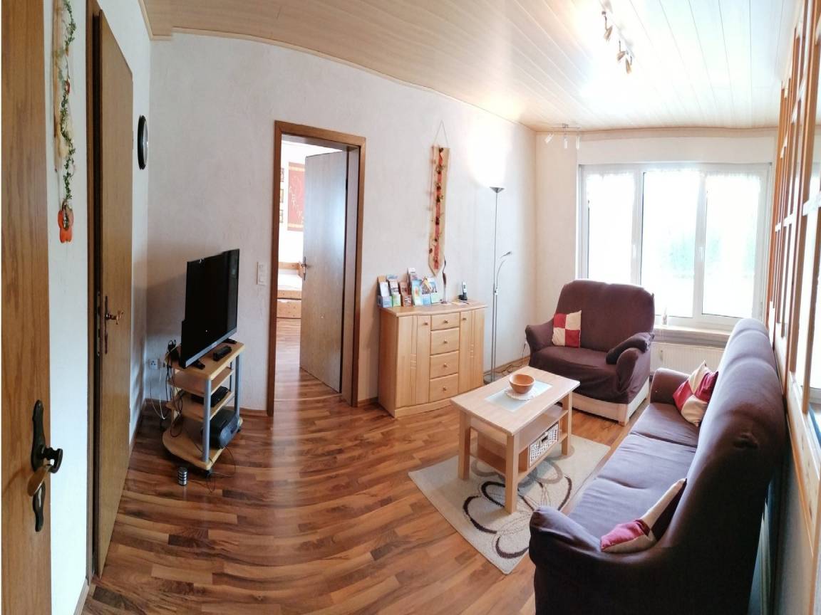 Ferienhaus ∙ 2 Schlafzimmer ∙ 5 Gäste - Bromskirchen