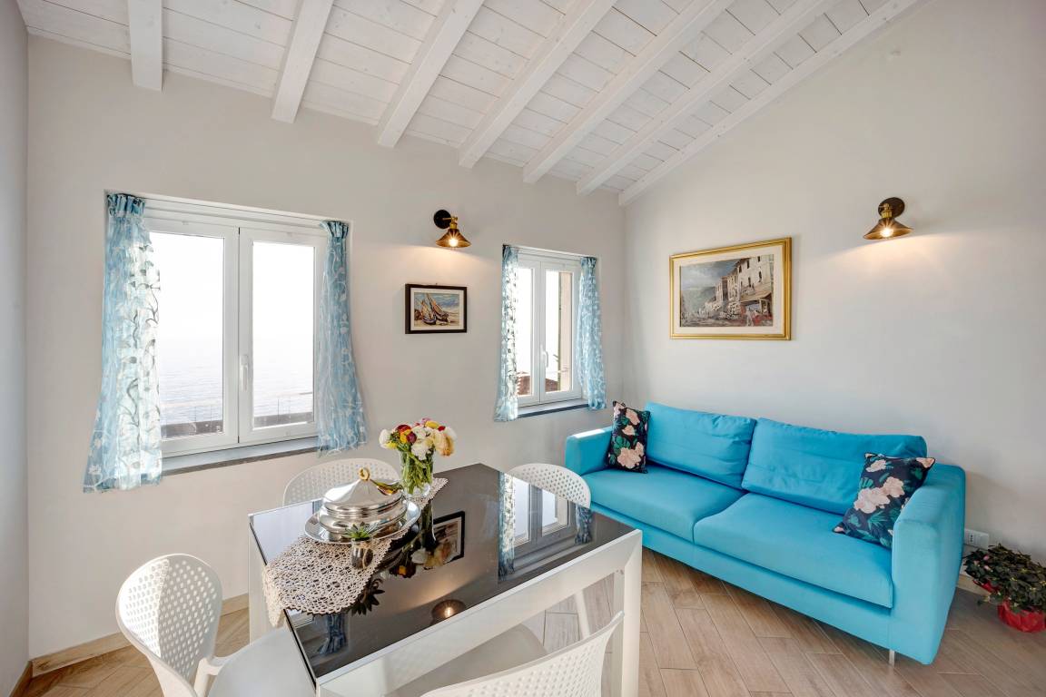 55 M² Apartamento ∙ 2 Habitaciones ∙ 4 Huéspedes - Bordighera