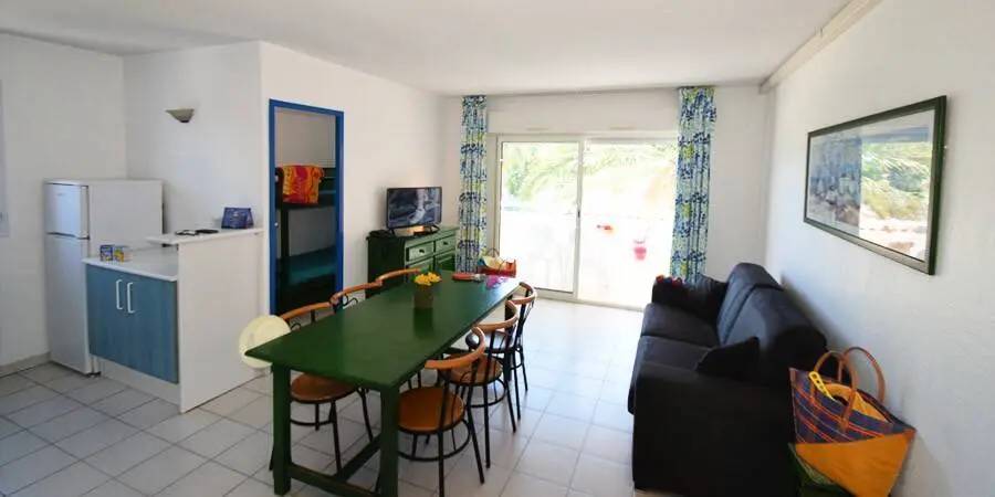 33 M² Apartment ∙ 2 Bedrooms ∙ 4 Guests - Vias