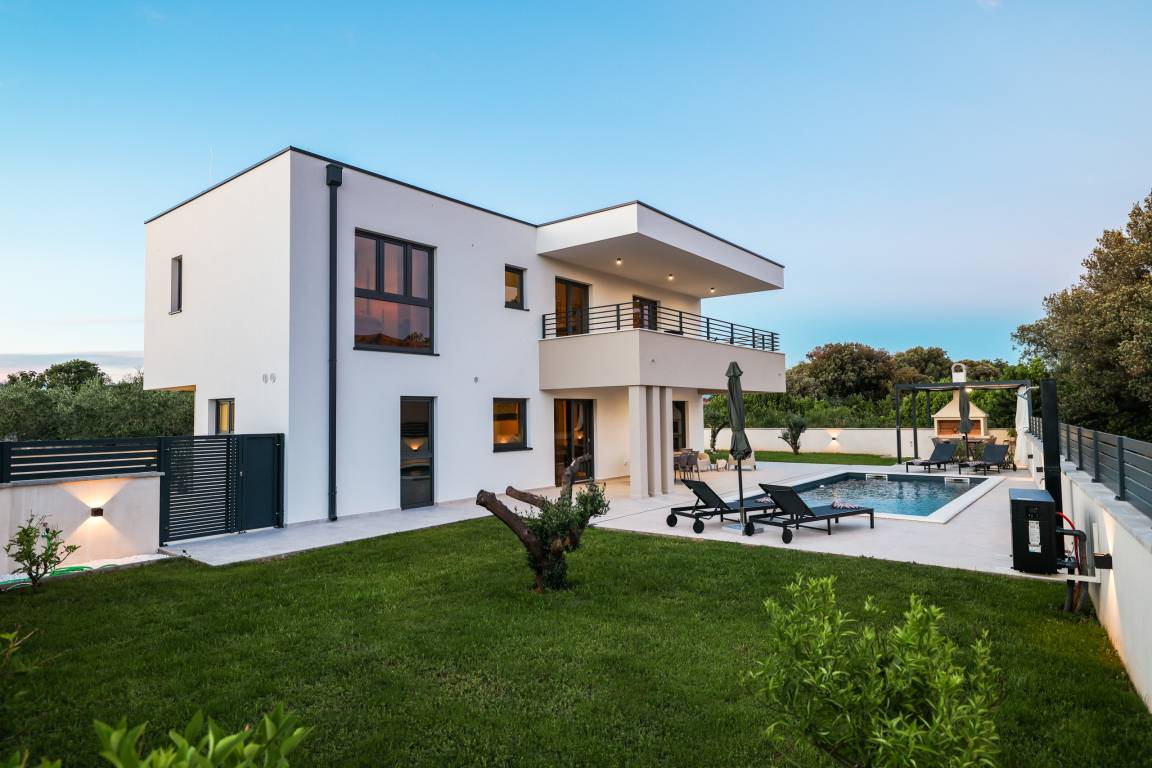 160 M² Villa ∙ 3 Schlafzimmer ∙ 6 Gäste - Vir