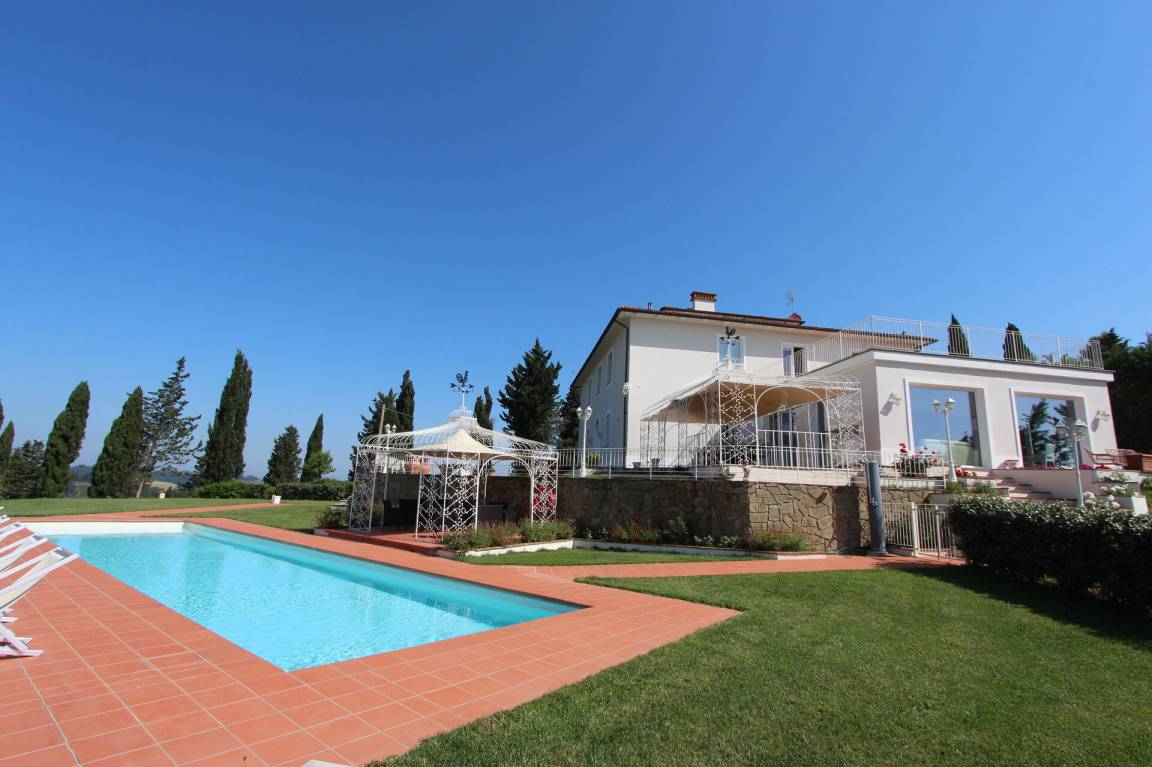 560 M² Villa ∙ 9 Schlafzimmer ∙ 18 Gäste - Certaldo
