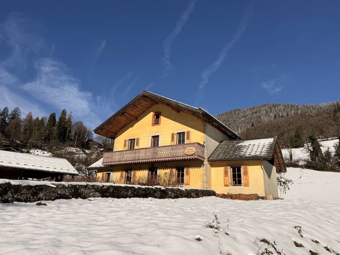 170 M² Chalet ∙ 5 Slaapkamers ∙ 11 Gasten - Samoëns