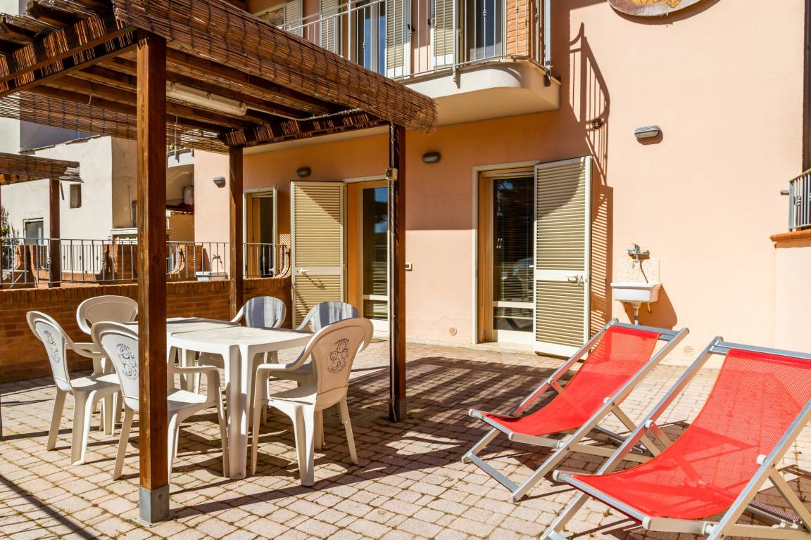 42 M² Appartamento Vacanza ∙ 1 Camera Da Letto ∙ 4 Ospiti - Follonica