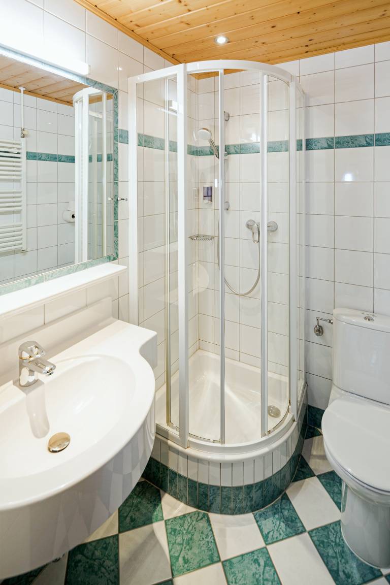 900 m² Ferienhaus ∙ 16 Schlafzimmer ∙ 50 Gäste – Bild 13