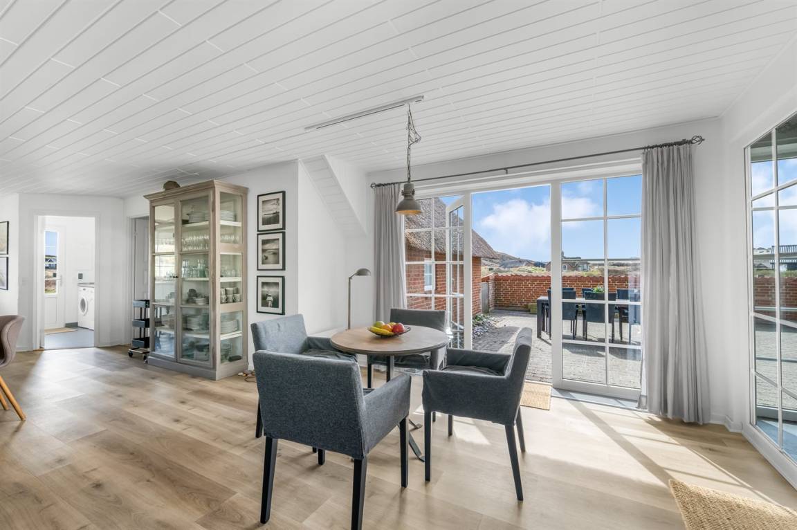 212 m² Ferienhaus ∙ 6 Schlafzimmer ∙ 14 Gäste – Bild 9