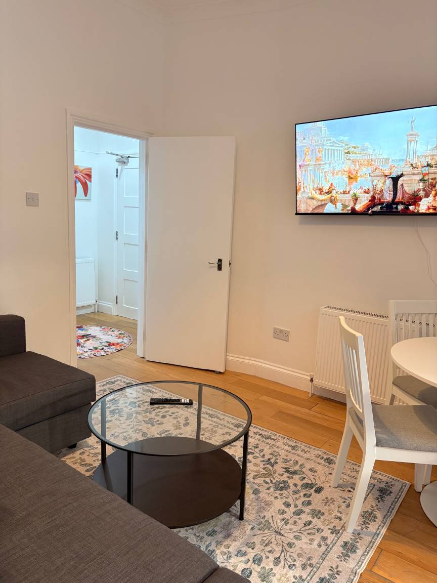 85 M² Apartment ∙ 2 Bedrooms ∙ 6 Guests - 블룸스버리