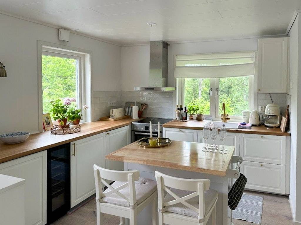 110 M² Talo ∙ 5 Makuuhuonetta ∙ 9 Vierasta - Haninge