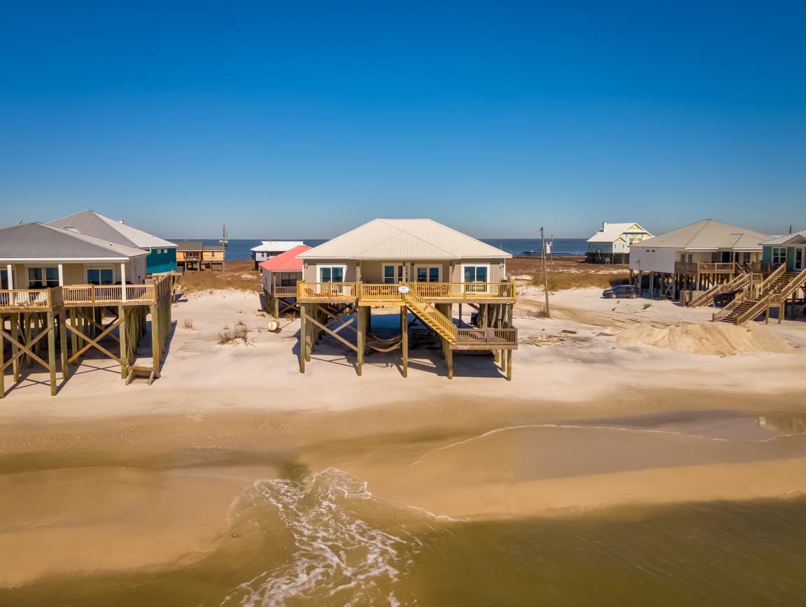 147 M² House ∙ 4 Bedrooms ∙ 14 Guests - Dauphin Island, AL
