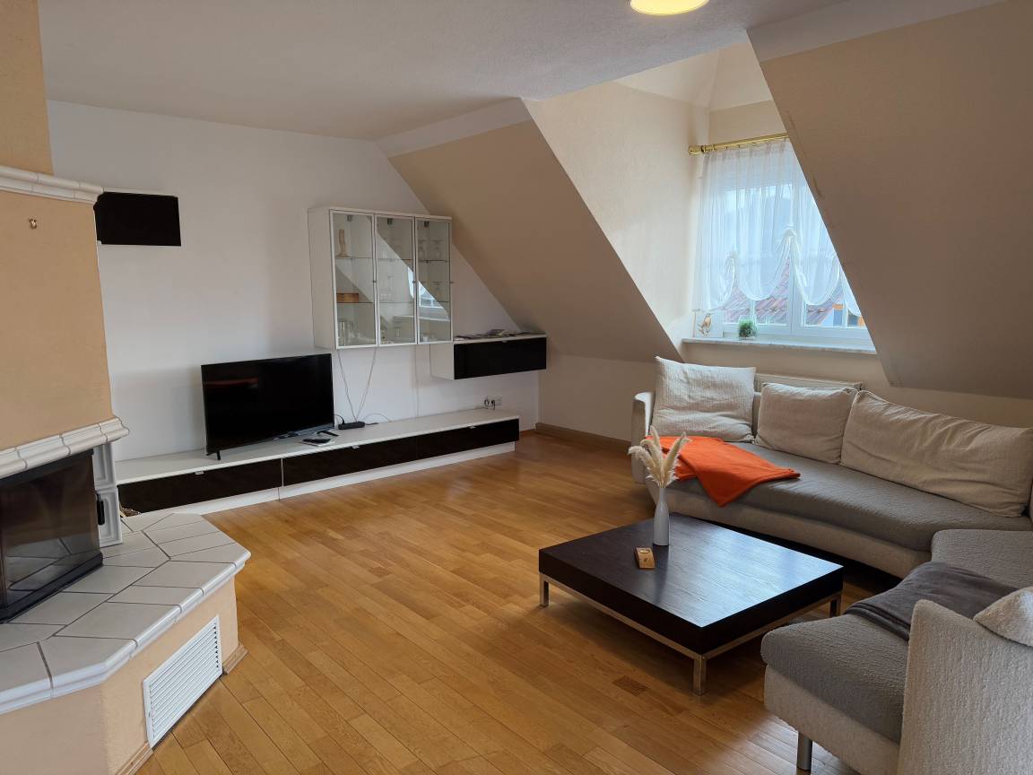 Ferienwohnung ∙ 2 Schlafzimmer ∙ 4 Gäste - Ebensfeld
