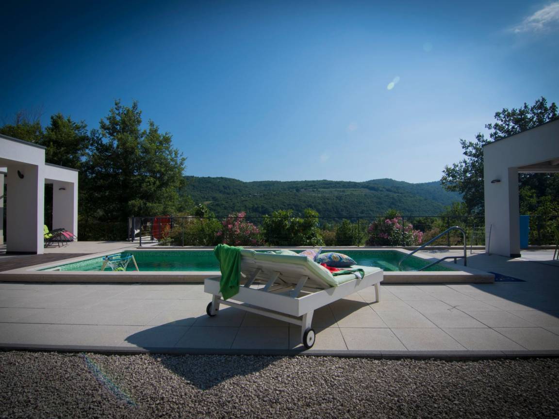 110 M² House ∙ 2 Bedrooms ∙ 6 Guests - Motovun