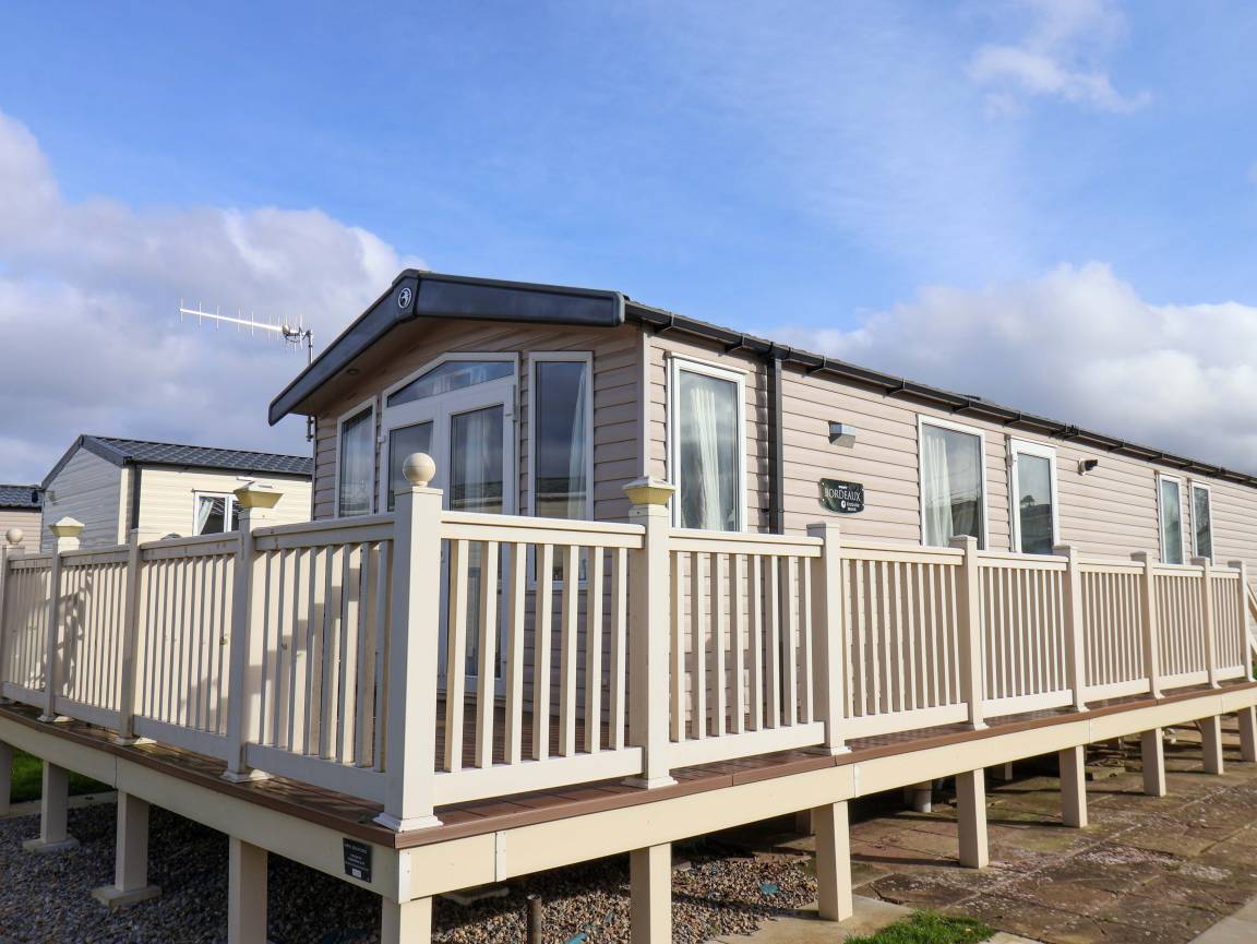 Cottage ∙ 3 Bedrooms ∙ 8 Guests - Filey