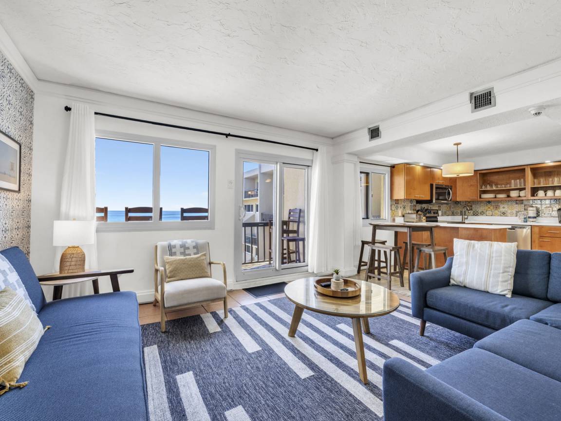 91 M² Condo ∙ 2 Bedrooms ∙ 4 Guests - Laguna Beach, FL
